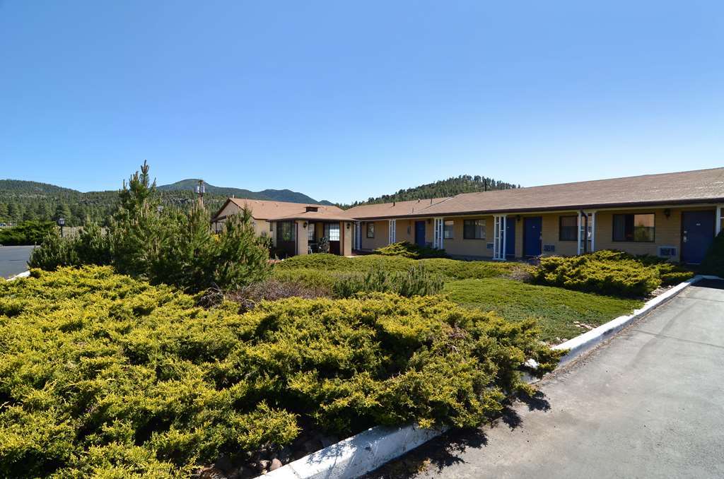 Super 8 By Wyndham Williams West Route 66 - Grand Canyon Area Exterior photo