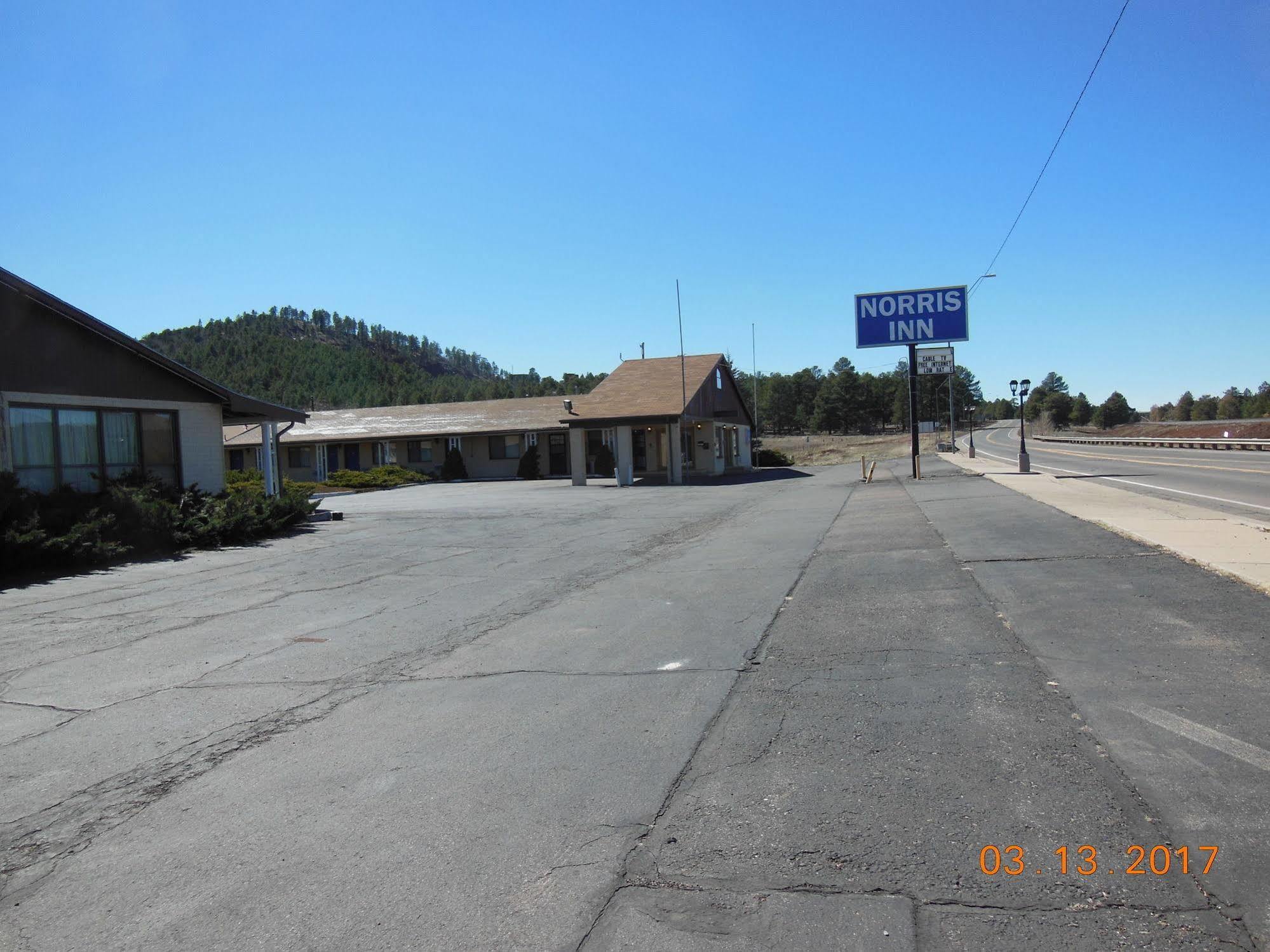 Super 8 By Wyndham Williams West Route 66 - Grand Canyon Area Exterior photo